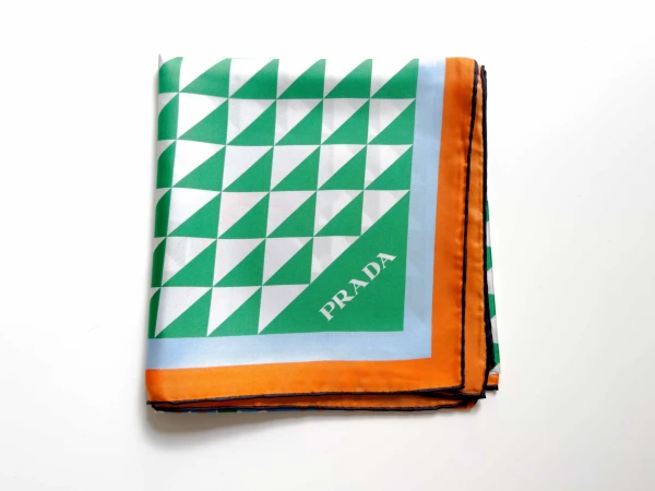 Платок шовковий Prada 90x90 см арт. 17552